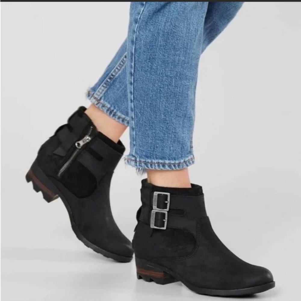 Sorel Lolla booties